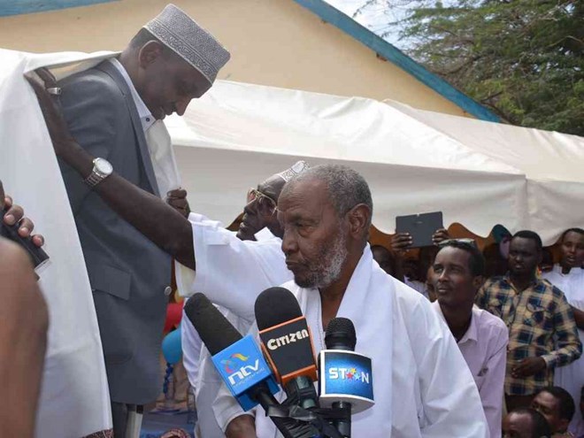 Governor aspirant Ali Korane is endorsed by Sultan Dekow Maalim in Garissa, as the Abduwak clan’s candidate in next year’s election /STEPHEN ASTARIKO